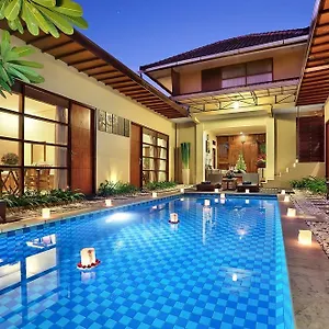 the-vie-villa.hotelsseminyak.net/